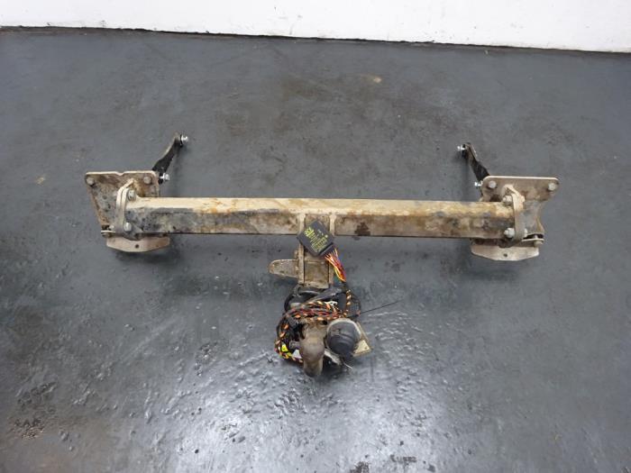 Crochet d'attelage d'un Mercedes GLE, 3 mois de garantie, Utilisé, -, -