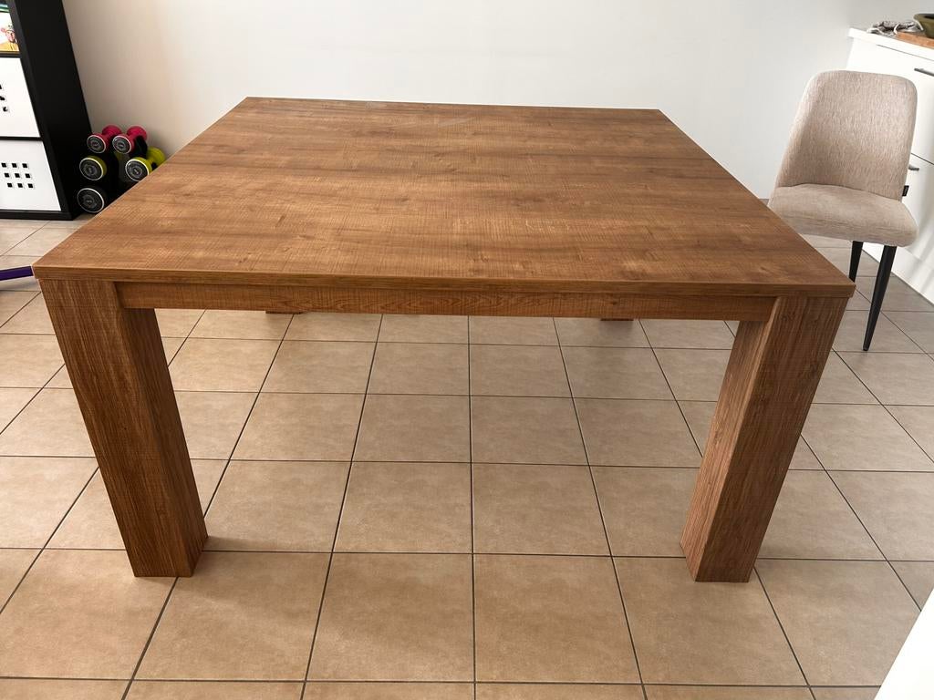 Table à manger 140x140, Enlèvement, Comme neuf