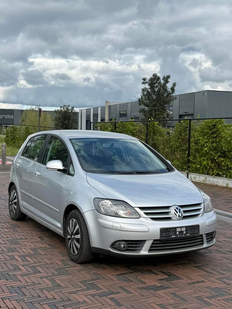 VW Golf Plus Automatique Essence + Inspection, Golf Plus, Argent ou Gris, Achat, Entretenue par le concessionnaire