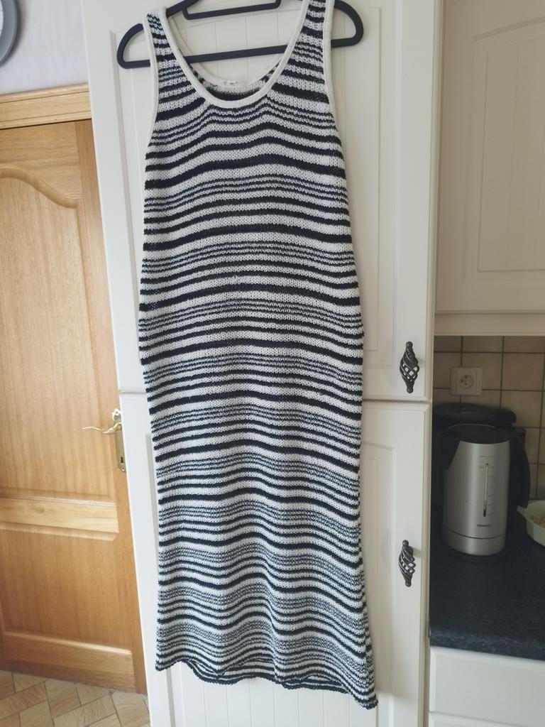 Kleed van atelier evène, Kleding | Dames, Jurken, Overige kleuren, Maat 42/44 (L), Ophalen of Verzenden, Onder de knie