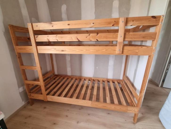 Mydal IKEA houten stapelbed, Huis en Inrichting, Slaapkamer | Stapelbedden en Hoogslapers, Ophalen