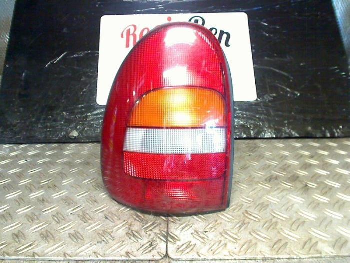 Achterlicht links van een Dodge Caravan, Auto-onderdelen, Verlichting, Dodge, Gebruikt, 3 maanden garantie, Ophalen of Verzenden
