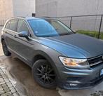 Volkswagen Tiguan 1.5 TSI full ops, Autos, Cuir, Argent ou Gris, Achat, Boîte manuelle