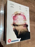 True Detective - 3 Seizoenen op Dvd ., CD & DVD, DVD | Action, Enlèvement ou Envoi, Tous les âges, Coffret, Comme neuf