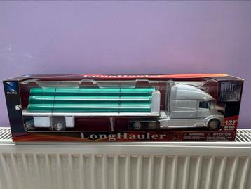 Camion volvo 1/32  beschikbaar voor biedingen