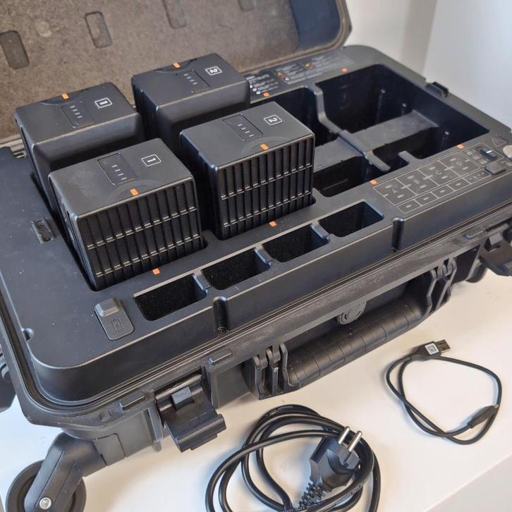 Pack chargeur DJI BS65 et 4 batteries TB65, TV, Hi-fi & Vidéo, Drones, Utilisé, Drone sans caméra, Enlèvement ou Envoi