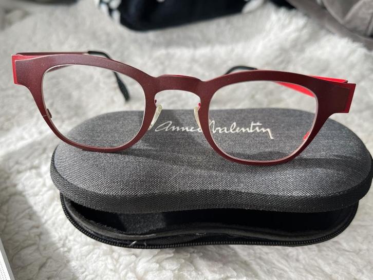 Brilmontuur Anne & Valentin + origineel opbergdoosje, Handtassen en Accessoires, Zonnebrillen en Brillen | Dames, Zo goed als nieuw