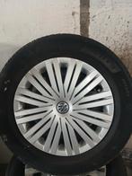 pneus MICHELIN et jantes avec enjoliveur pour vw, Autos : Pièces & Accessoires, Enlèvement ou Envoi, Pneu(s)