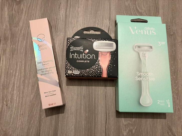 Scheerverzorging Gillette & Venus, Handtassen en Accessoires, Uiterlijk | Lichaamsverzorging, Zo goed als nieuw, Ophalen of Verzenden