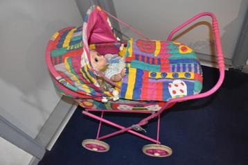 vintage/retro oude pop en poppenwagen beschikbaar voor biedingen