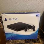Ps4 slim 1tb met controller, doos, alle kabels., Ophalen, Zo goed als nieuw, Slim