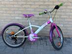 Meisjesfiets B-Twin roze-wit. 20 inch., Fietsen en Brommers, Ophalen, B-twin, Versnellingen, Zo goed als nieuw