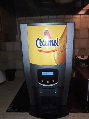 Machine Cecemel à vendre en parfait état !