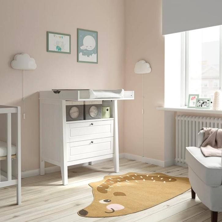 IKEA witte verzorgingstafel met opbergruimte – goed, Kinderen en Baby's, Kinderkamer | Complete kinderkamers, Gebruikt, Jongetje of Meisje