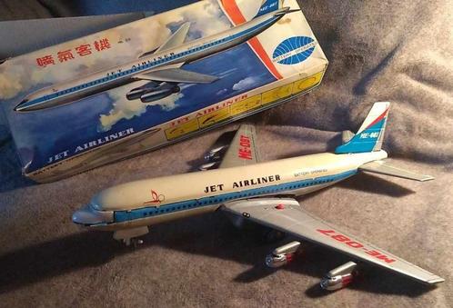 vintage jet airliner  ME-087, Antiek en Kunst, Antiek | Speelgoed, Ophalen of Verzenden