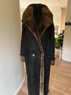 Moderne lange mantel omgekeerd schaap, Ophalen, Maat 42/44 (L), Zo goed als nieuw, Sylvie Schimmel Paris