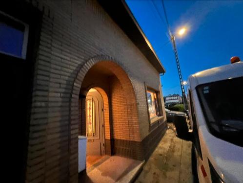 Huis met 3 gevels gerenoveerd, Immo, Huizen en Appartementen te koop