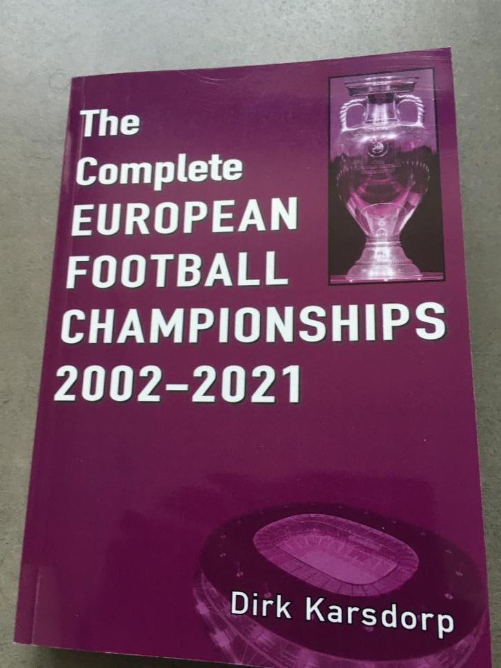 The Complete European Football Championships 2002 - 2021, Livres, Livres de sport, Comme neuf, Sport de ballon, Enlèvement ou Envoi