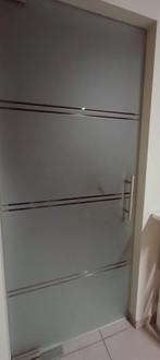 glazen deur, Ophalen