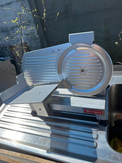 Professionele Beckers Vleessnijmachine, Zakelijke goederen, Horeca | Keukenapparatuur, Bakkerij en Slagerij, Gebruikt, Ophalen
