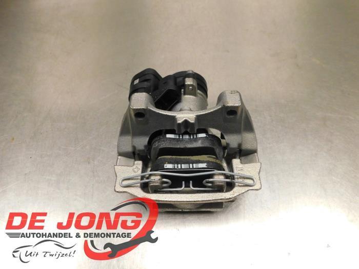 Remklauw (Tang) links-achter van een Volkswagen Golf, Auto-onderdelen, Remmen en Aandrijving, Volkswagen, Gebruikt, 3 maanden garantie