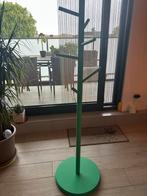 Stevige groene houte kapstok op zware voet, Ophalen, Zo goed als nieuw