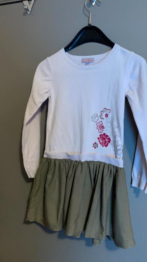 Robe rose et verte fille taille 8 ans, Enfants & Bébés, Vêtements enfant | Taille 128, Utilisé, Fille, Robe ou Jupe