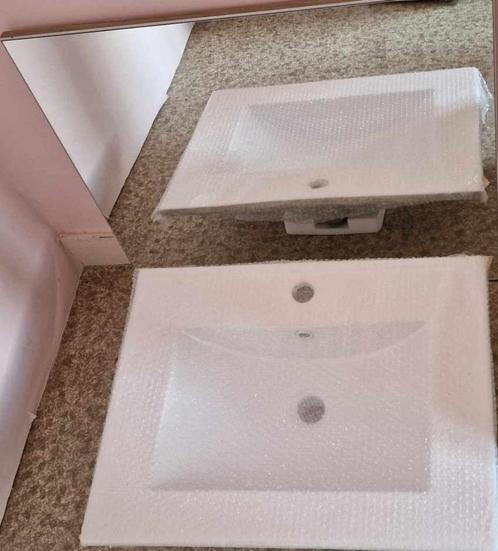 Ingebouwde spoelbak in keramisch design + nieuwe spiegel, Huis en Inrichting, Badkamer | Badkamermeubels, Nieuw, Wasbak of Wastafel