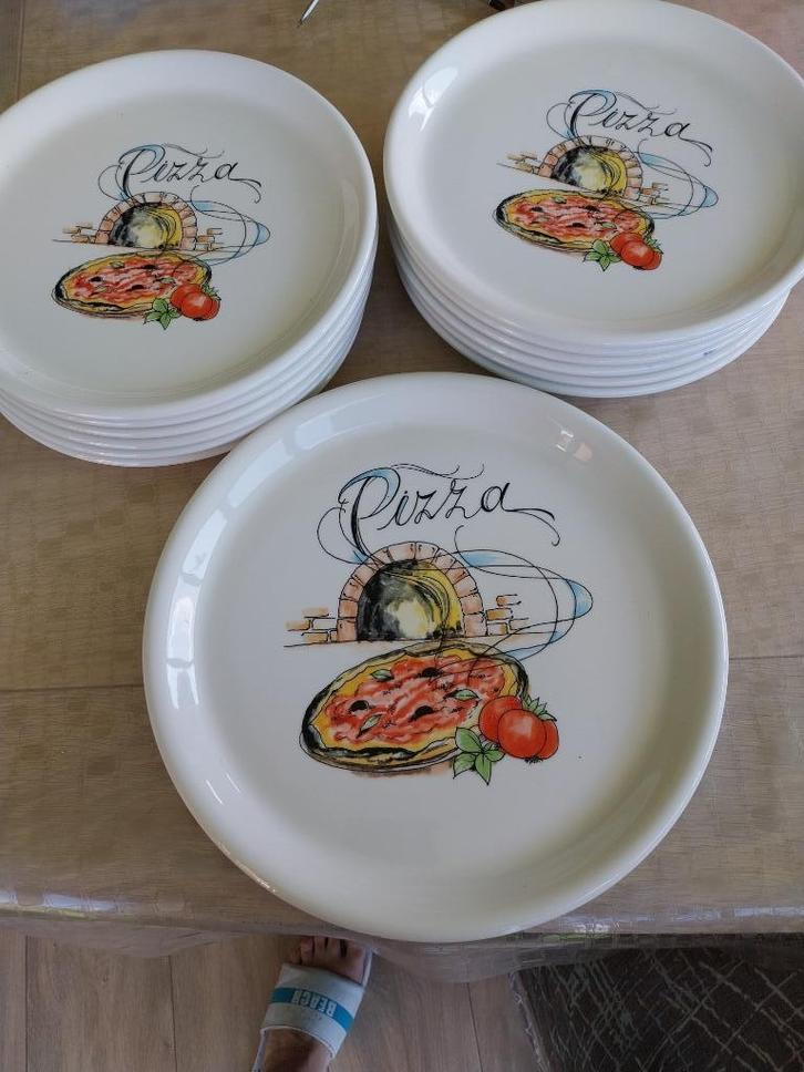 Service à pizza pour 12 personnes, Huis en Inrichting, Keuken | Servies, Nieuw, Bord(en), Overige stijlen, Overige materialen