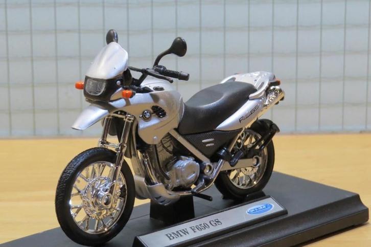 BMW F650GS 1:18 12146 zilver Welly, Hobby en Vrije tijd, Modelauto's | 1:18, Nieuw, Motor, Welly, Ophalen of Verzenden