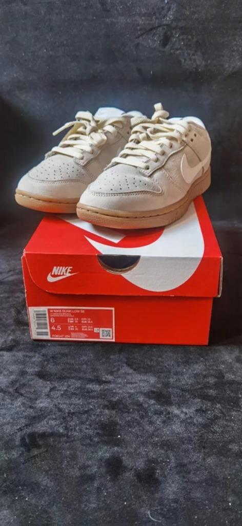 Women nike dunk low se, Kleding | Dames, Schoenen, Nieuw, Sneakers, Wit, Ophalen