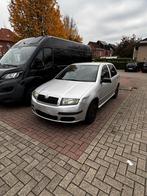 Startersauto, 80 000 km, geen keuring voor verkoop, Auto's, Handgeschakeld, 5 deurs, Particulier, Zilver of Grijs