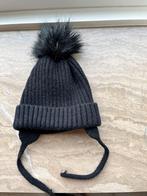 muts met pompon baby Zara, 104 ou plus petit, Enlèvement ou Envoi, Zara, Utilisé