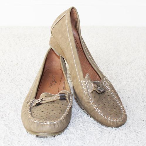 Magnifiques mocassins en cuir Janessa (taille 40) €40, -, Vêtements | Femmes, Chaussures, Comme neuf, Sabots, Brun, Envoi