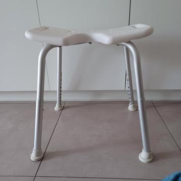 Douchekruk, anti-slip, zo goed als nieuw  beschikbaar voor biedingen