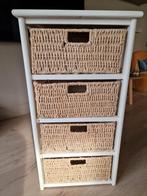 Kastje met 4 rieten mandjes, Huis en Inrichting, Ophalen