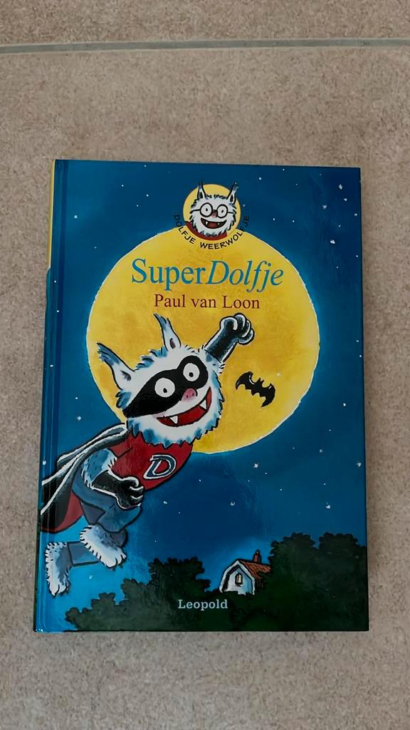 Paul van Loon - SuperDolfje, Boeken, Kinderboeken | Jeugd | onder 10 jaar, Zo goed als nieuw, Ophalen of Verzenden