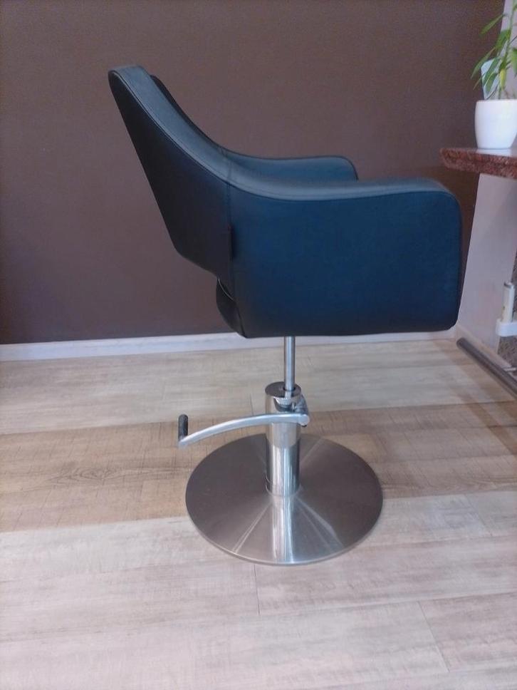 Kapsalon over te nemen in Oostende., Zakelijke goederen, Exploitaties en Overnames