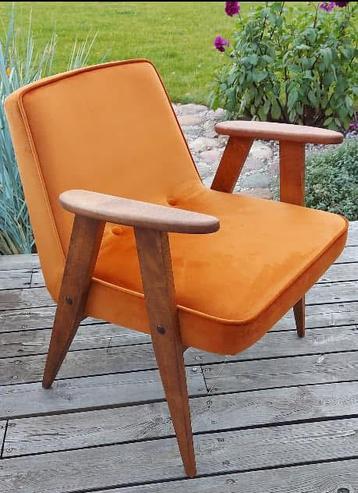 Retro zetel oranje roest kleur beschikbaar voor biedingen