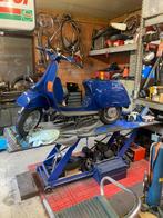 Vespa pk 50 onderdelen. Te koop  foto is als voorbeeld, Fietsen en Brommers, Ophalen