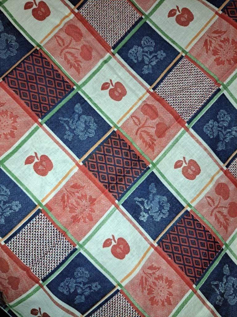 Tafelkleed + 12 Stoffen Servetten, Huis en Inrichting, Ophalen of Verzenden, Nieuw, Binnen