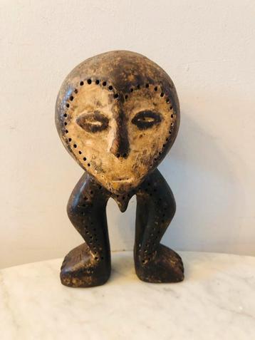 Statuette Sakimatwematwe Lega..........., Enlèvement
