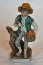 statuette cueilleur de fruits, Enlèvement ou Envoi