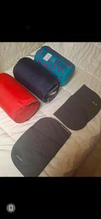 Tente de camping avec 3 sacs de couchages plus oreiller, Dieren en Toebehoren, Ophalen of Verzenden