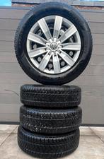 VW Tiguan 215 65 17 Pirelli wintervelgen, Auto-onderdelen, Banden en Velgen, Ophalen, Banden en Velgen, 17 inch, Winterbanden