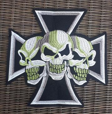 Maltezer kruis & triple skull biker strijk patch - 235x230mm beschikbaar voor biedingen
