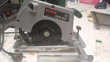 Scie circulaire BOSCH PKS 54, 600 à 1200 watts, 30 à 70 mm, Enlèvement, Utilisé