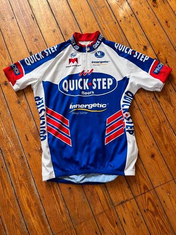 Wielertrui Quickstep  beschikbaar voor biedingen