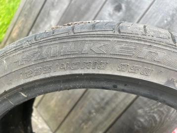 Band Falken 235/40 R18 95W beschikbaar voor biedingen