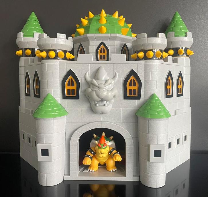 Super Mario Kasteel van Bowser + alle figuurtjes, Verzamelen, Speelgoed, Zo goed als nieuw, Ophalen of Verzenden